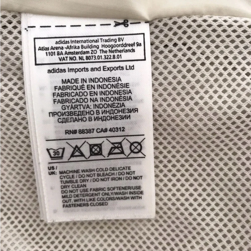 Stella McCartney NYLON THREE FULL ZIP FRONT CLOSURE LINED ZIP POCKET JACKET - Picture 11 of 12